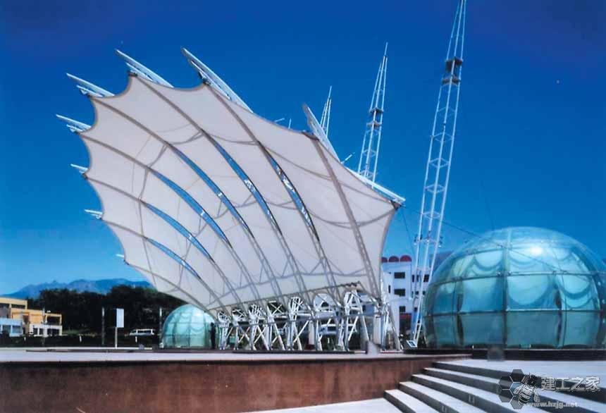 内蒙古车棚膜结构网架